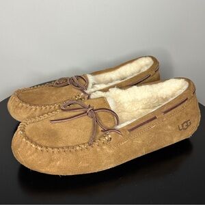 Ugg Slippers Women’s Dakota Moccasin